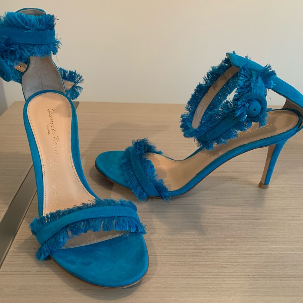 GIANVITO ROSSI Sandals